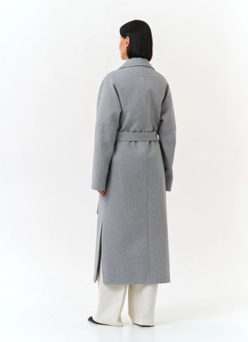 Женское пальто с английским воротником фото