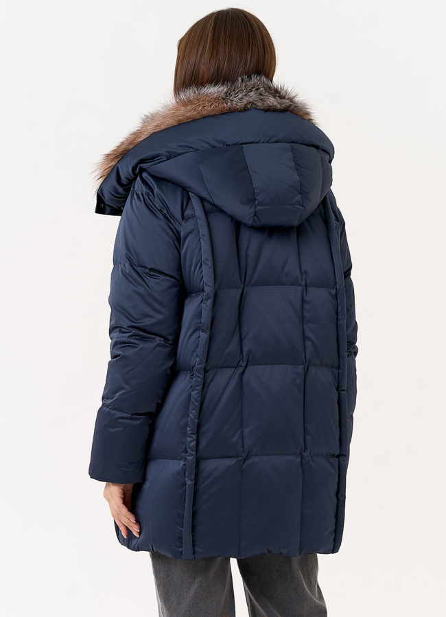 фото Женский пуховик с отделкой из меха блюфрост модель № 31441