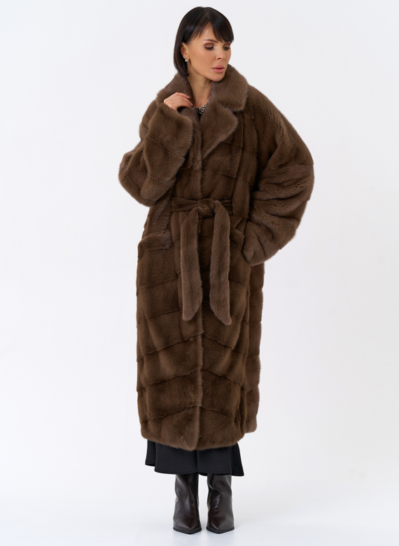 Длинная шуба с английским воротником
