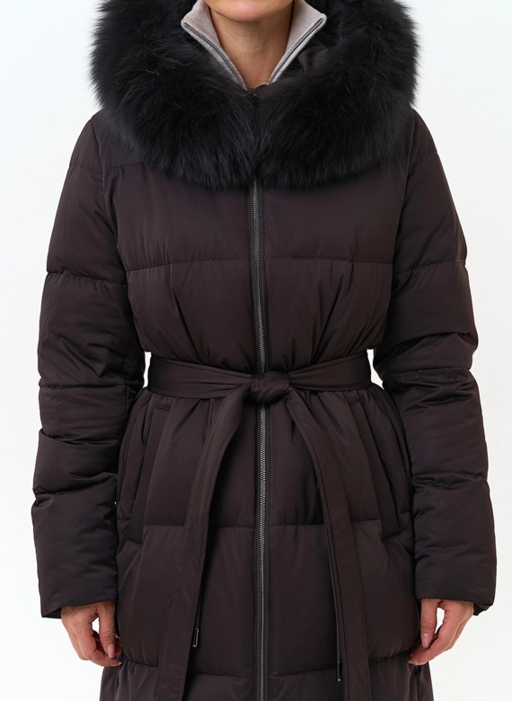 Женский пуховик с мехом песца на капюшоне фото