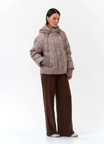 Женская куртка с трикотажным капюшоном фото