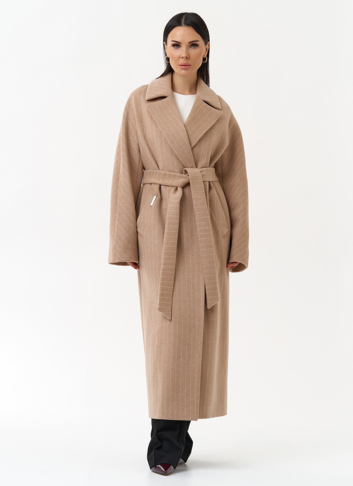 Длинное женское пальто с поясом