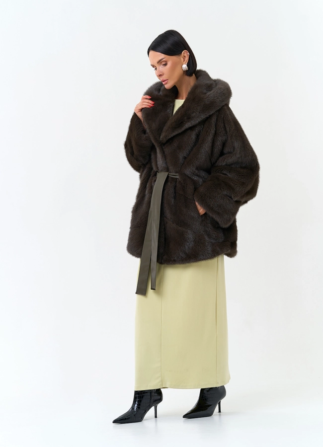 Женская шуба из меха норки с капюшоном модель № 33703 универмаг малина фото