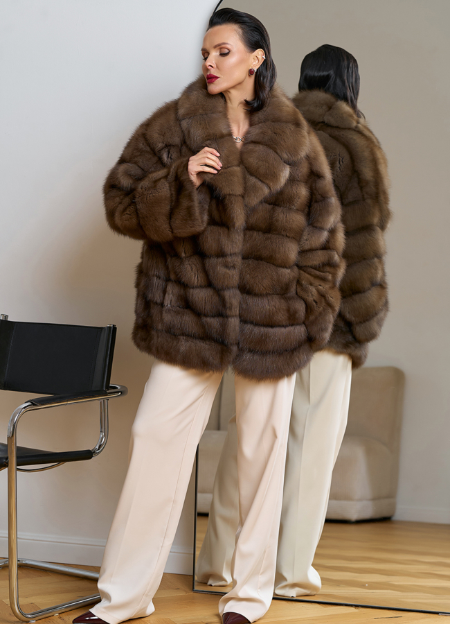 Женская шуба из куницы с английским воротником модель № 31770 в кредит