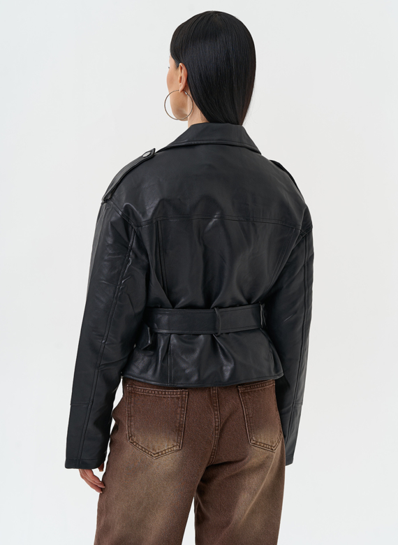 Куртка косуха из эко кожи черного цвета